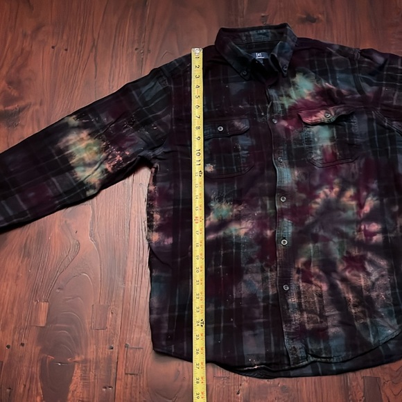 Upcycled George Tie-Dye Flannel Women’s Button Down Shirt Size Large - Picture 4 of 6